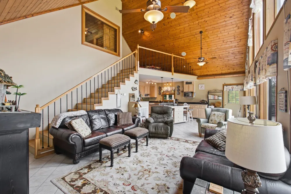 421 Bluff Point Ln Waverly, TN 37185