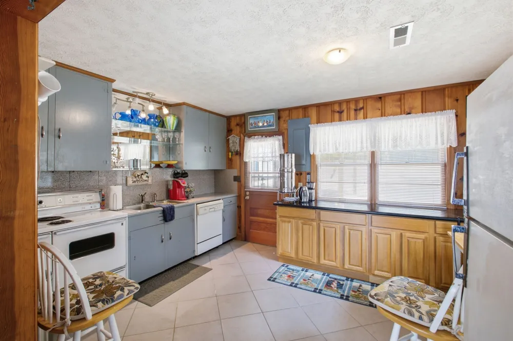 421 Bluff Point Ln Waverly, TN 37185