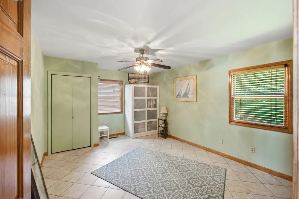 421 Bluff Point Ln Waverly, TN 37185