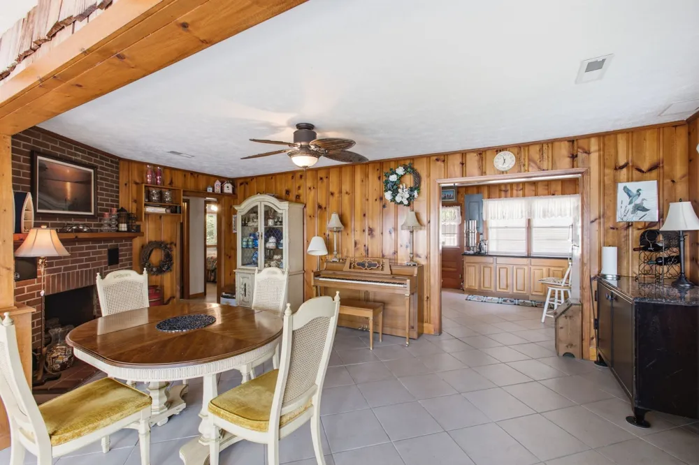 421 Bluff Point Ln Waverly, TN 37185