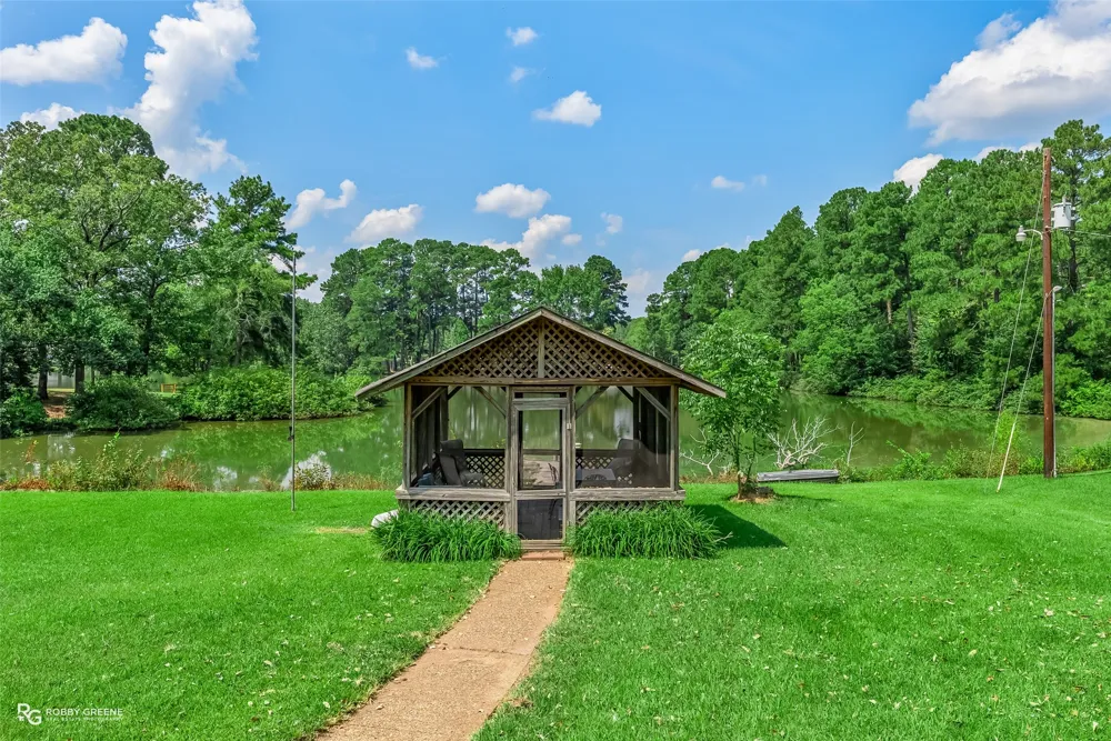 10198 Castanedo Court Keithville, LA 71047