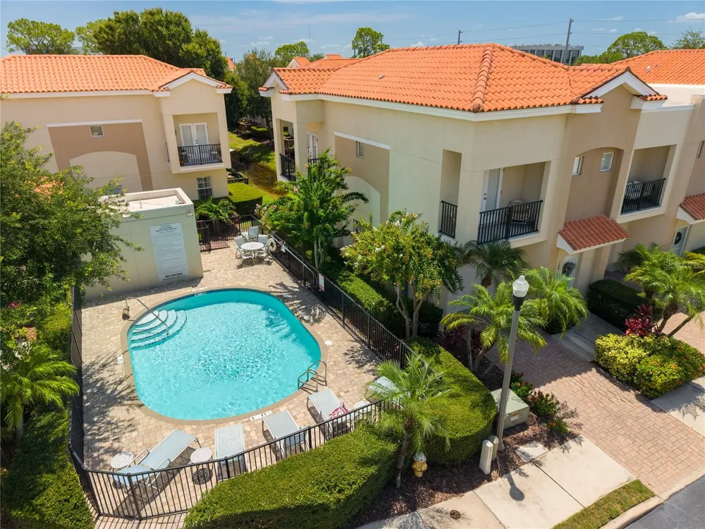 10015 6TH STREET St Petersburg, FL 33702