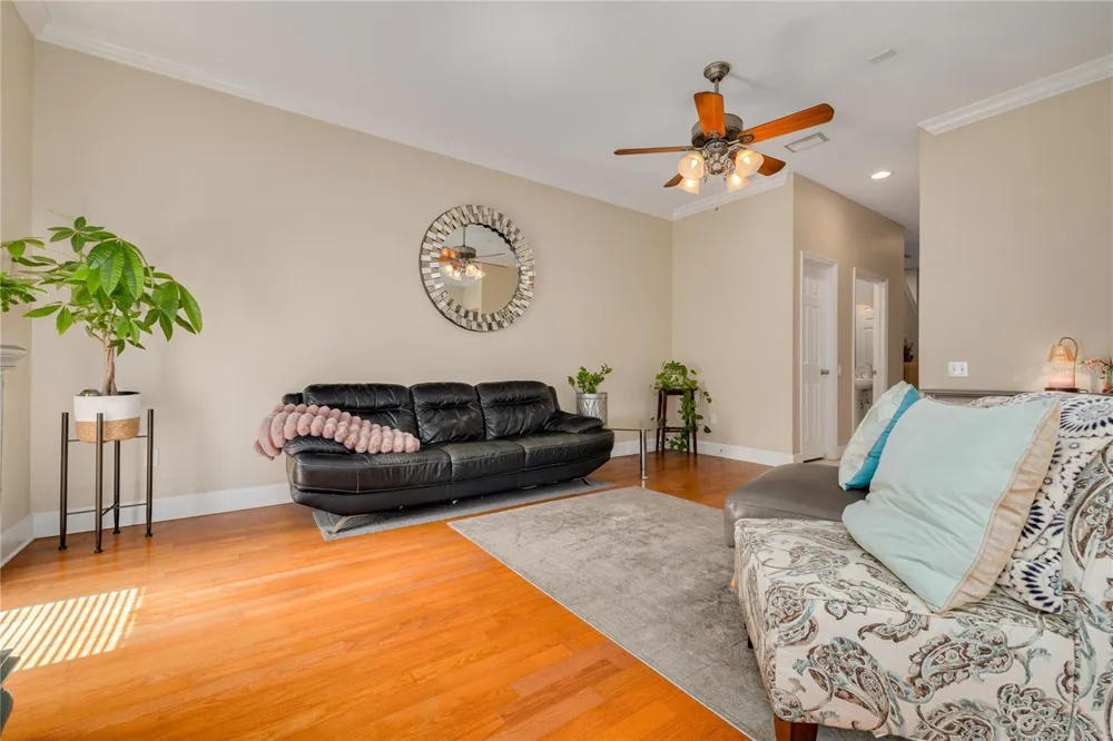 10015 6TH STREET St Petersburg, FL 33702