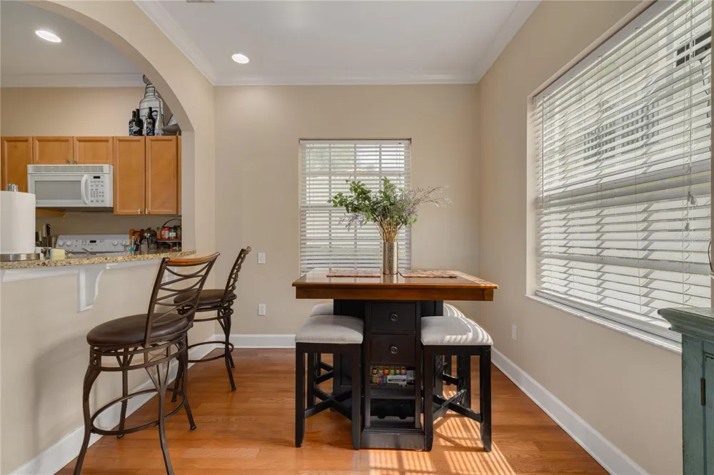 10015 6TH STREET St Petersburg, FL 33702