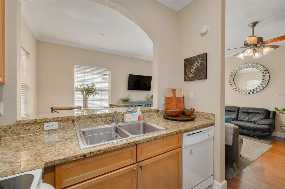 10015 6TH STREET St Petersburg, FL 33702
