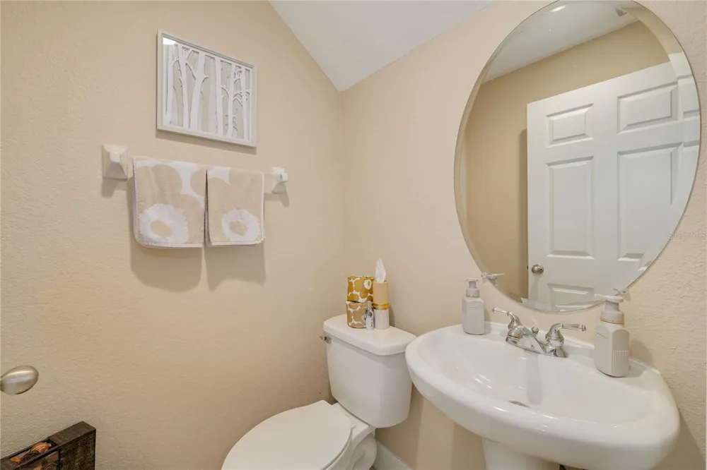 10015 6TH STREET St Petersburg, FL 33702