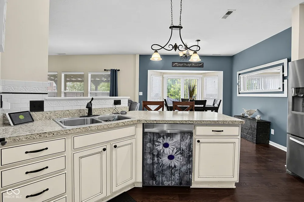 6107 W Brickell Lane McCordsville, IN 46055