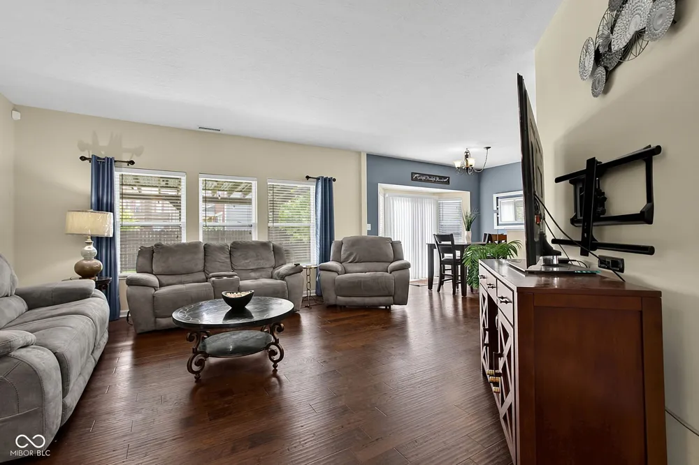 6107 W Brickell Lane McCordsville, IN 46055