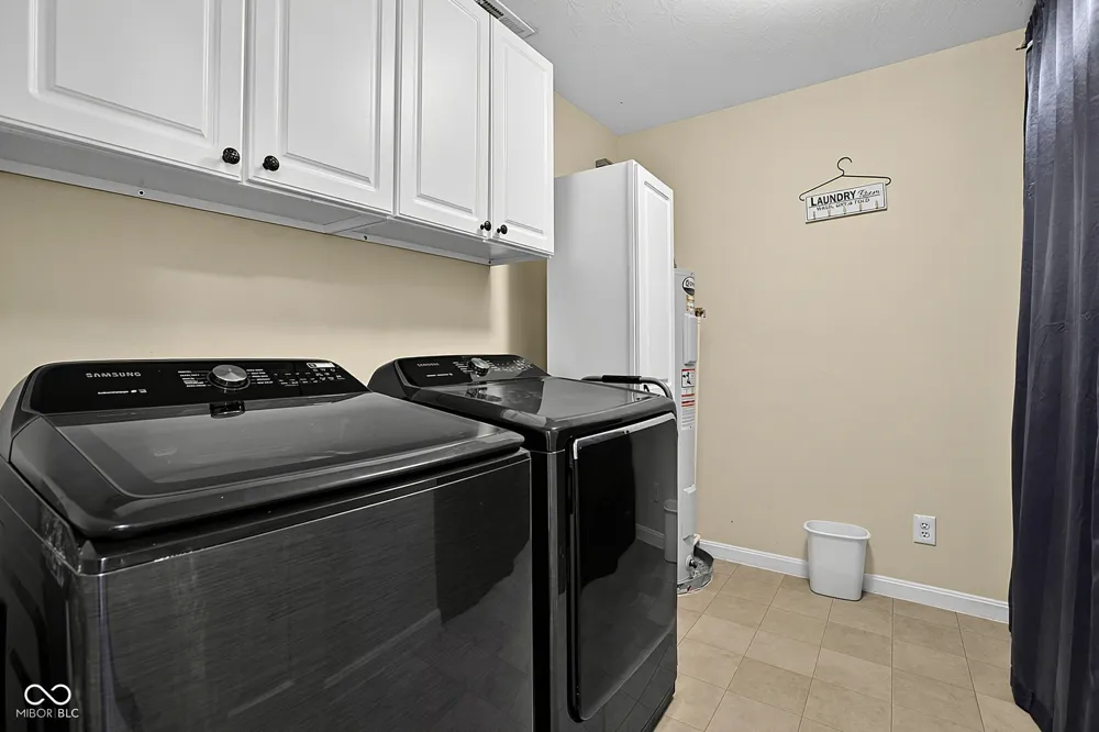 6107 W Brickell Lane McCordsville, IN 46055