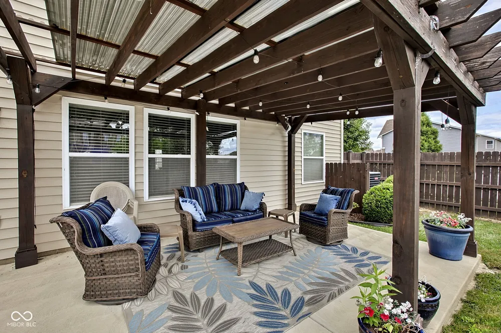 6107 W Brickell Lane McCordsville, IN 46055