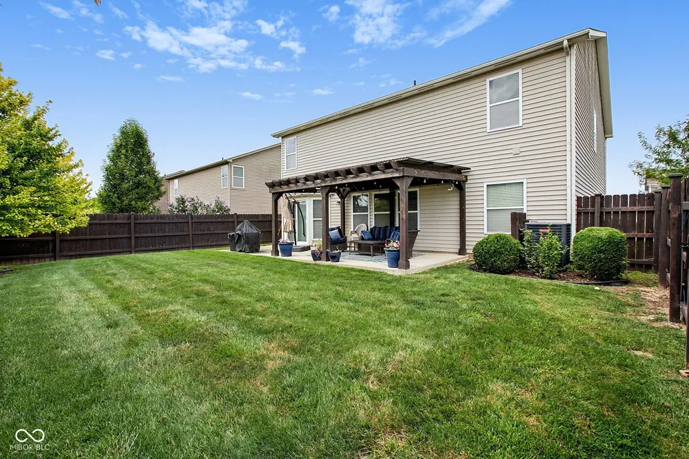 6107 W Brickell Lane McCordsville, IN 46055