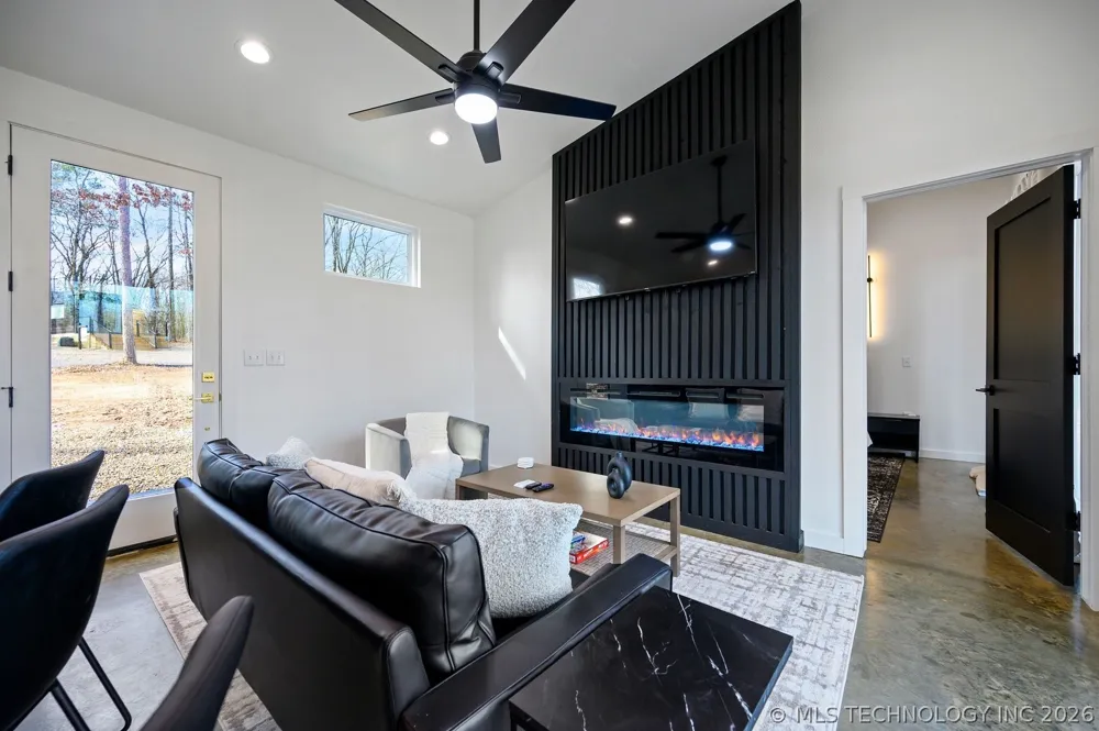 42 Happy Place Broken Bow, OK 74728