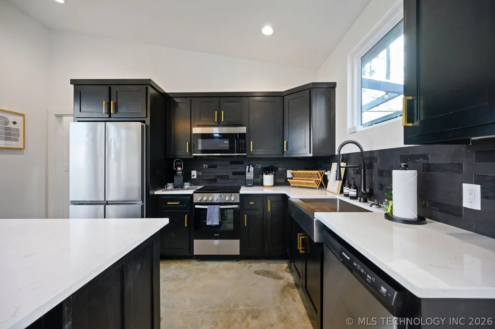 42 Happy Place Broken Bow, OK 74728