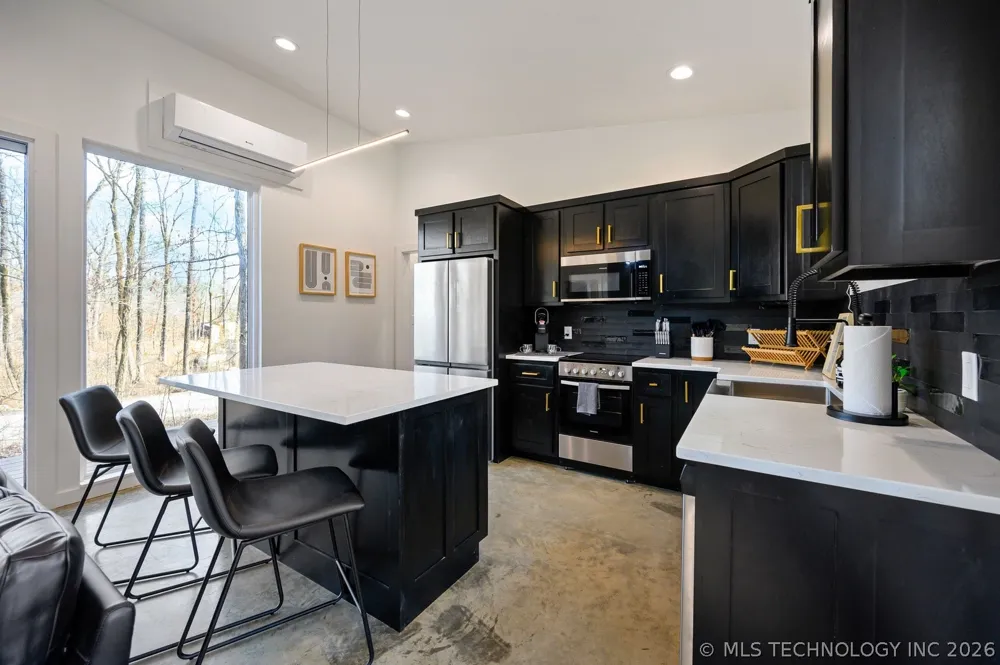 42 Happy Place Broken Bow, OK 74728