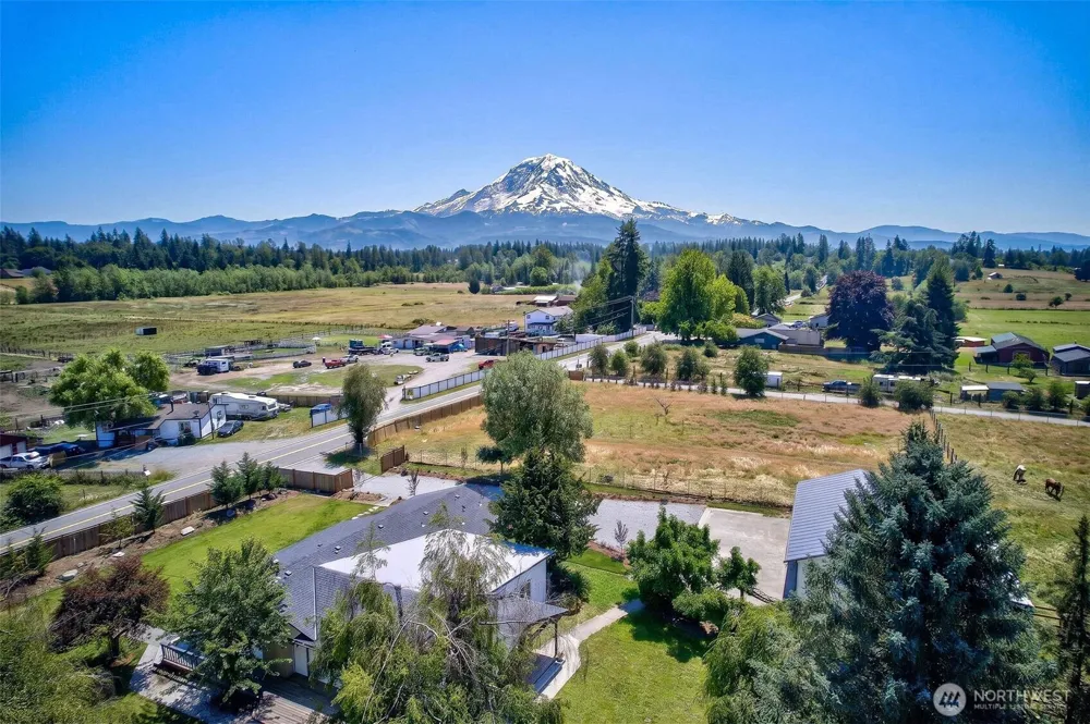 40211 212th Avenue SE Enumclaw, WA 98022