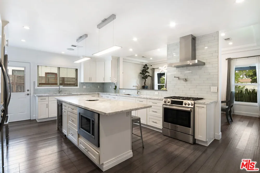 616 Formosa Avenue Los Angeles, CA 90036
