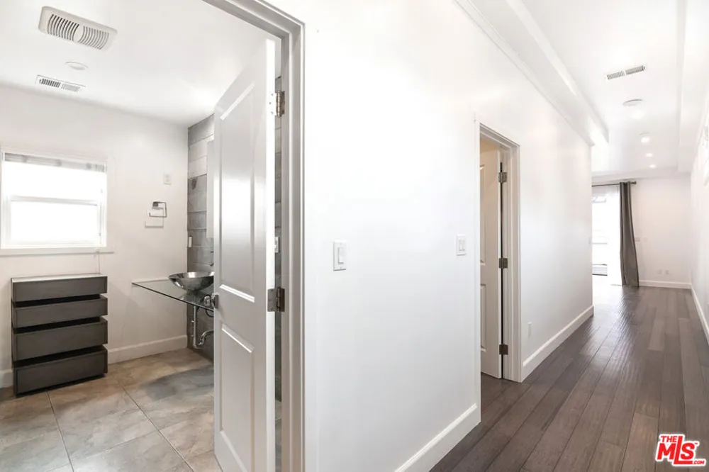 616 Formosa Avenue Los Angeles, CA 90036