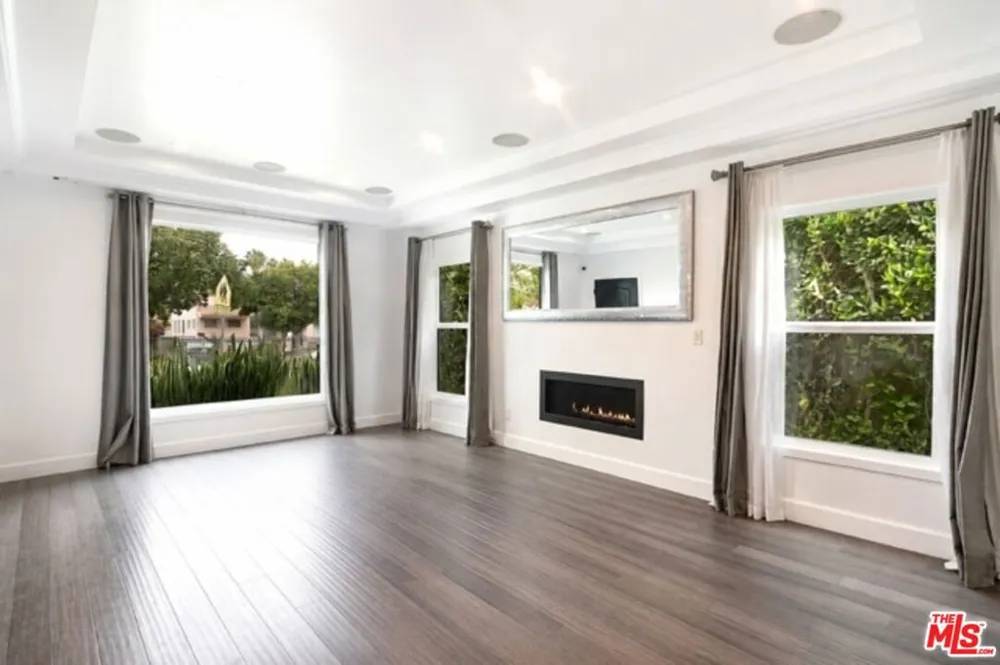 616 Formosa Avenue Los Angeles, CA 90036