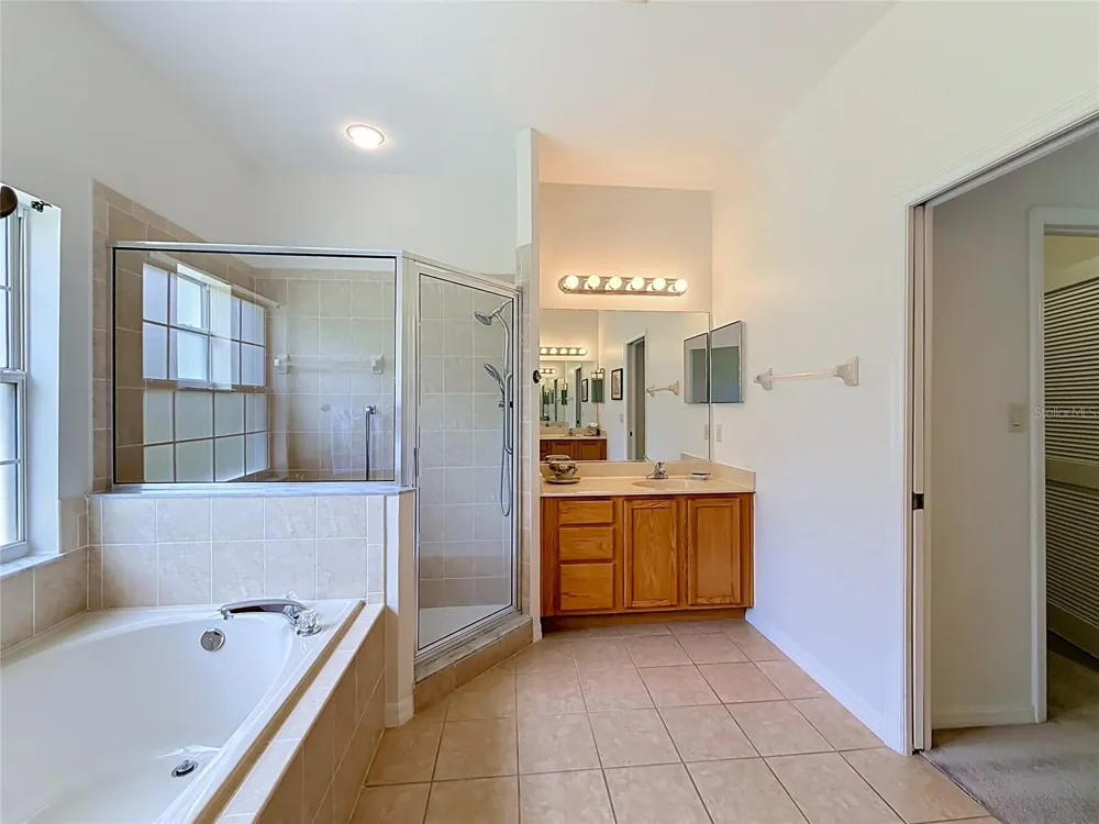 24100 PEEKSKILL STREET Leesburg, FL 34748