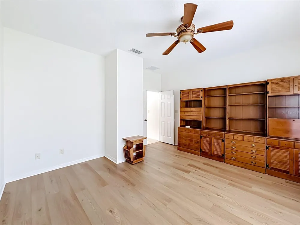 24100 PEEKSKILL STREET Leesburg, FL 34748