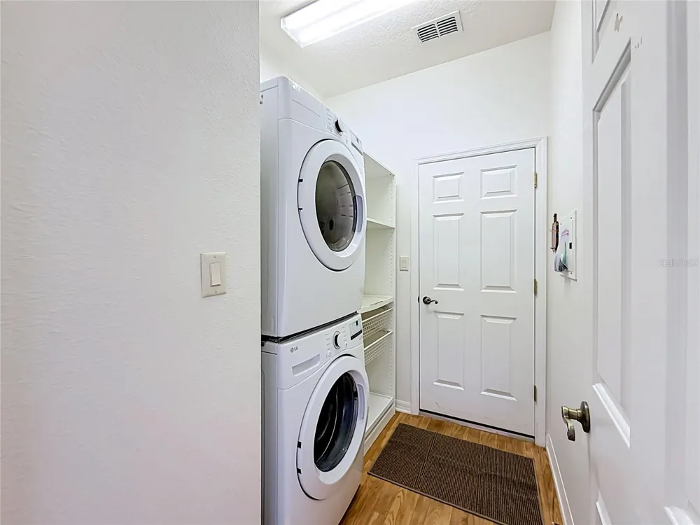 24100 PEEKSKILL STREET Leesburg, FL 34748