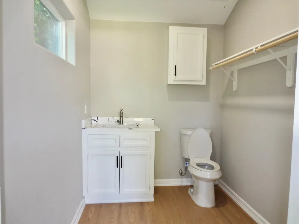 2722 Parker Road #B Houston, TX 77093