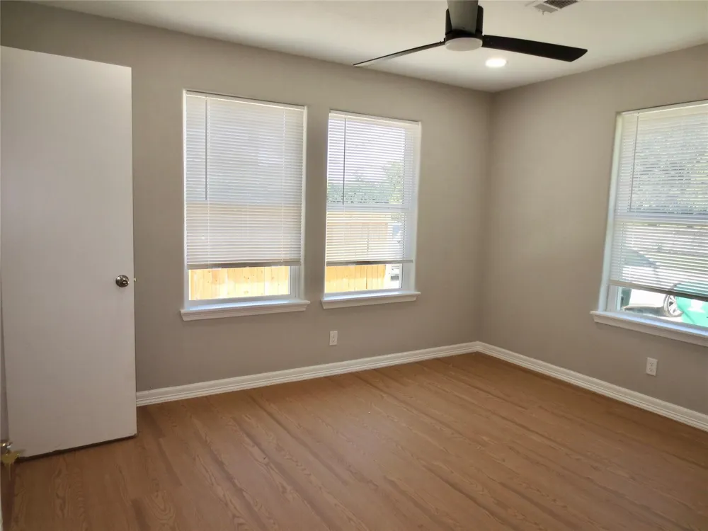 2722 Parker Road #B Houston, TX 77093
