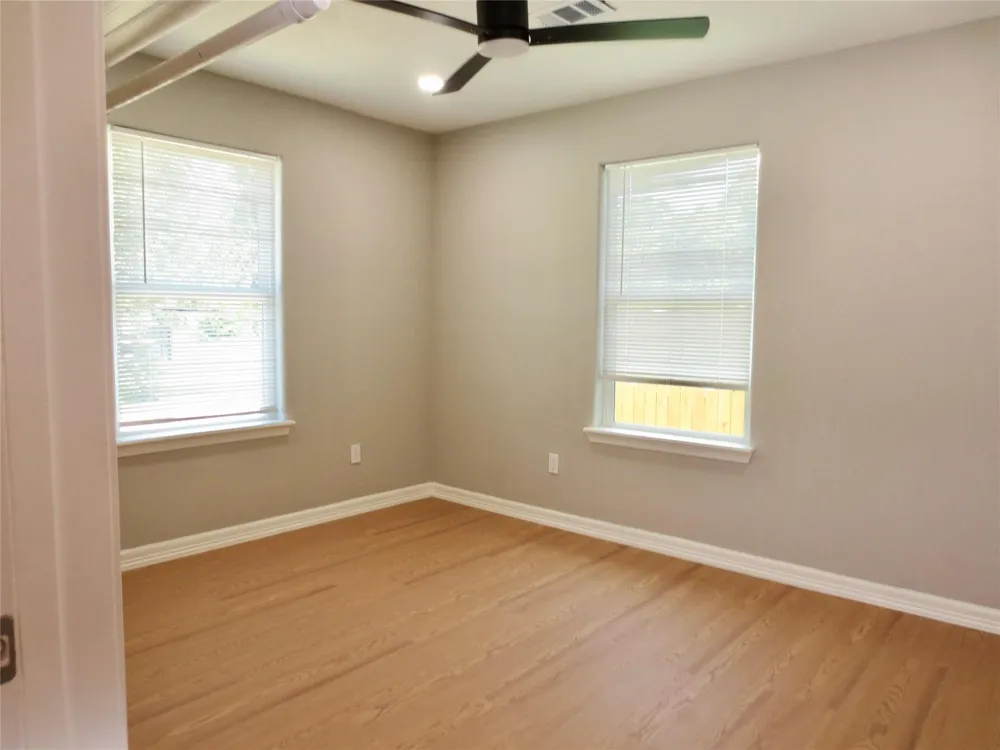 2722 Parker Road #B Houston, TX 77093