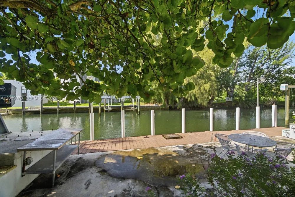 1010 NE 105th St Miami Shores, FL 33138