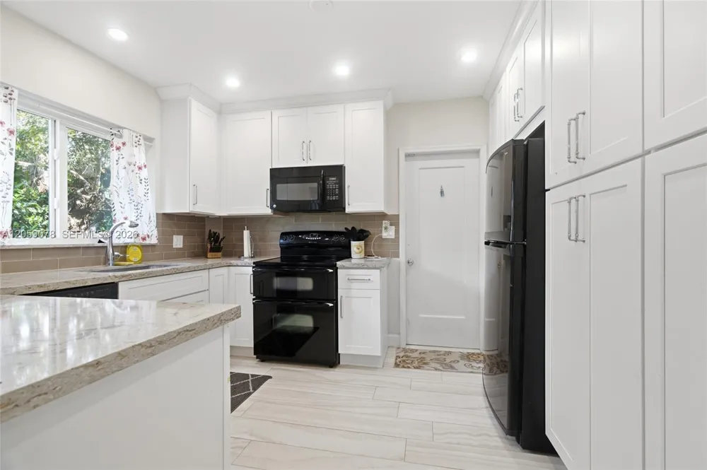1010 NE 105th St Miami Shores, FL 33138