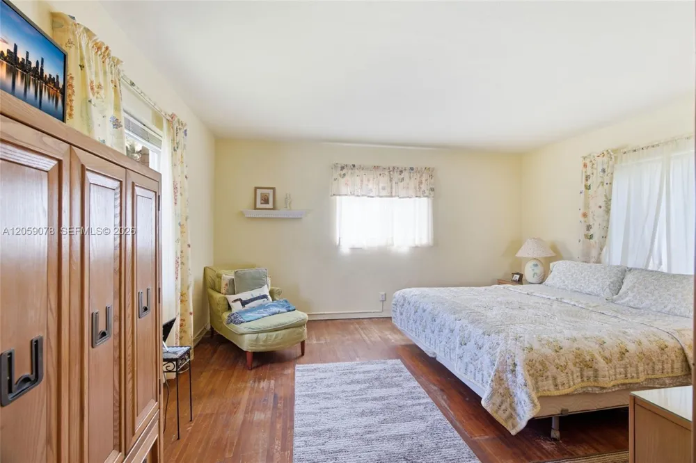 1010 NE 105th St Miami Shores, FL 33138