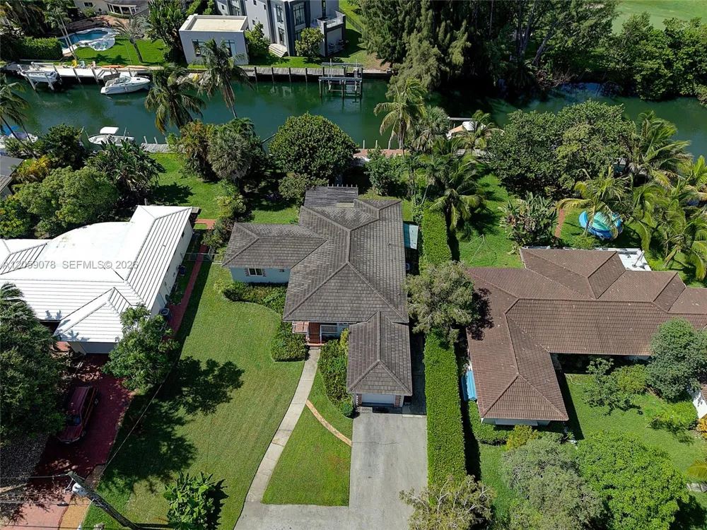 1010 NE 105th St Miami Shores, FL 33138