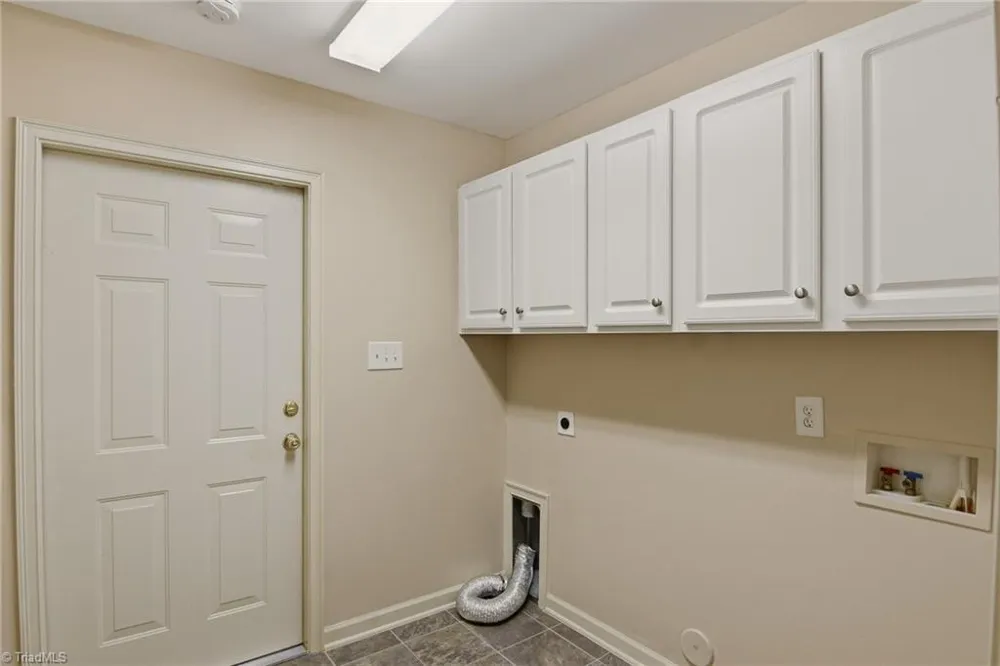 3476 Waterwheel Circle Winston-Salem, NC 27103