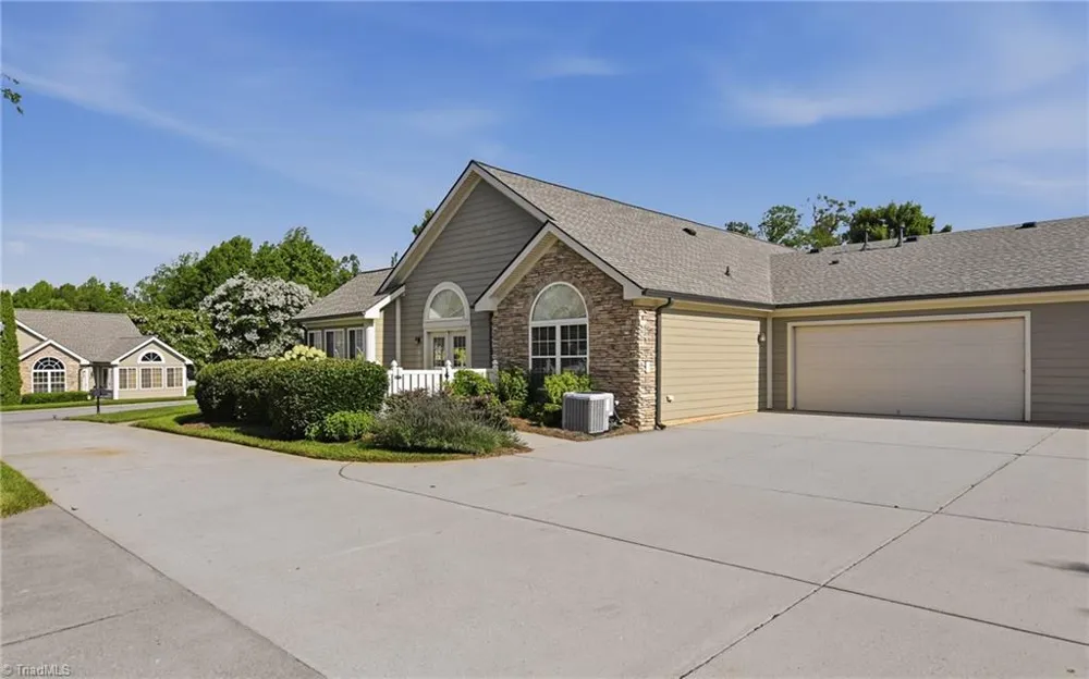 3476 Waterwheel Circle Winston-Salem, NC 27103