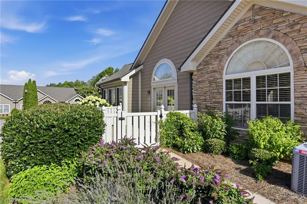 3476 Waterwheel Circle Winston-Salem, NC 27103