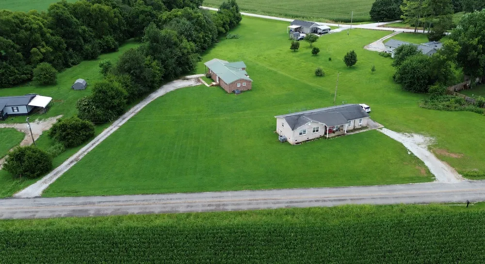 1361 Joyce Ln Winchester, TN 37398