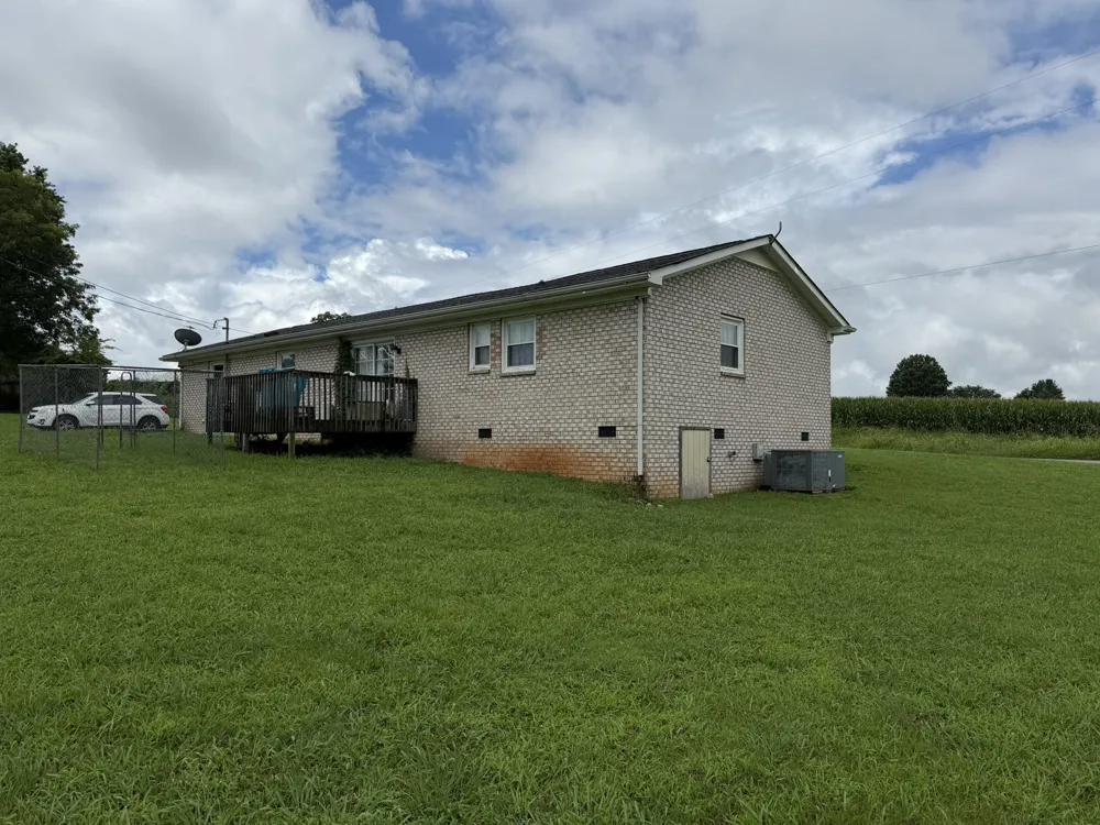 1361 Joyce Ln Winchester, TN 37398