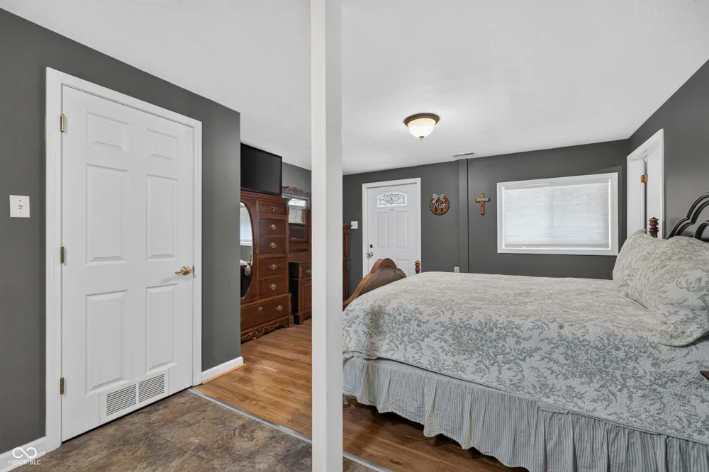 14969 S State Road 59 Jasonville, IN 47438