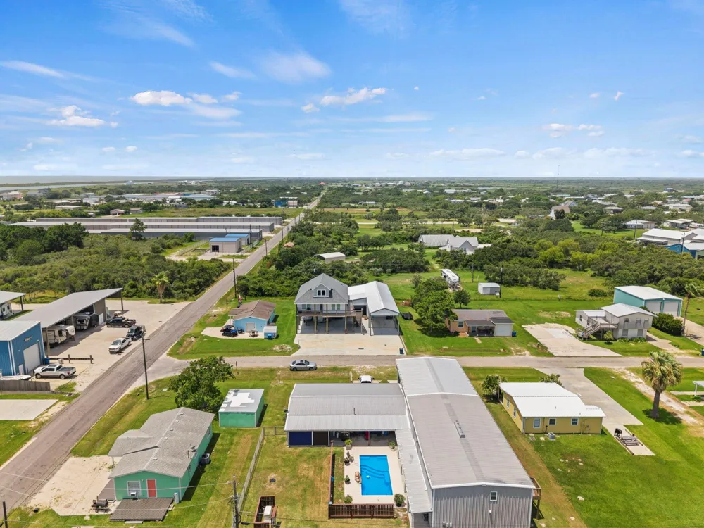 29 Rabbit Drive Port O Connor, TX 77982
