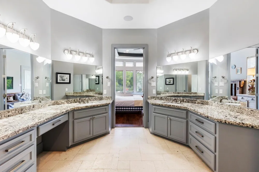 16015 Fawn Vista Houston, TX 77068