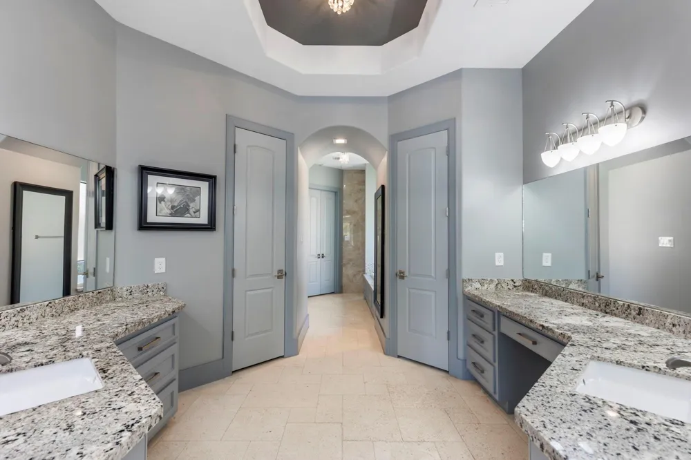 16015 Fawn Vista Houston, TX 77068