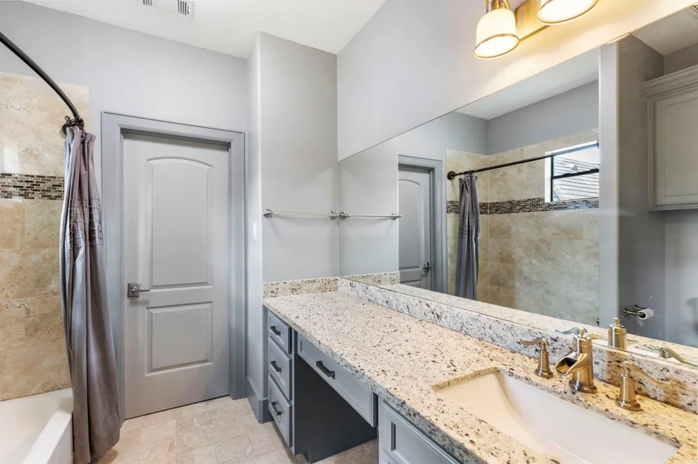 16015 Fawn Vista Houston, TX 77068