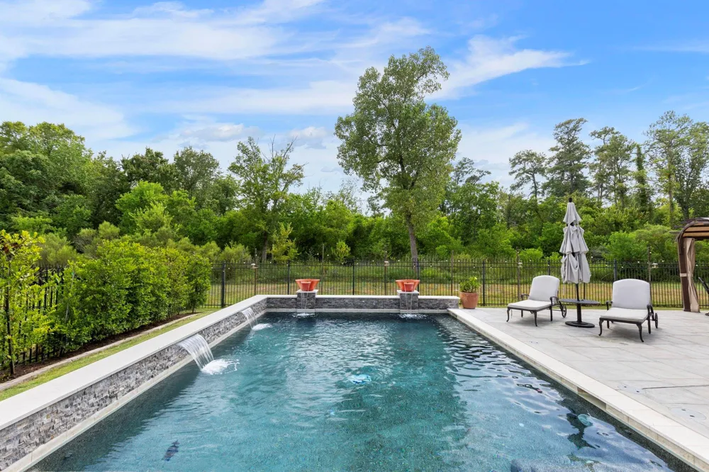 16015 Fawn Vista Houston, TX 77068