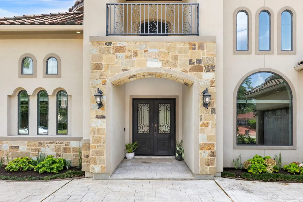 16015 Fawn Vista Houston, TX 77068