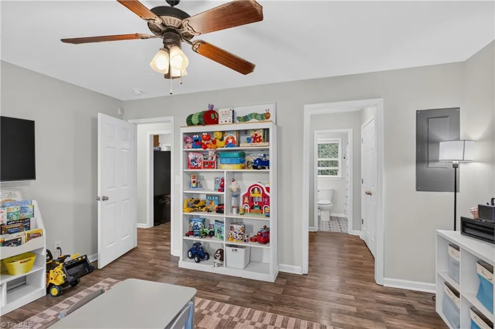 1045 Robbins Street Asheboro, NC 27203