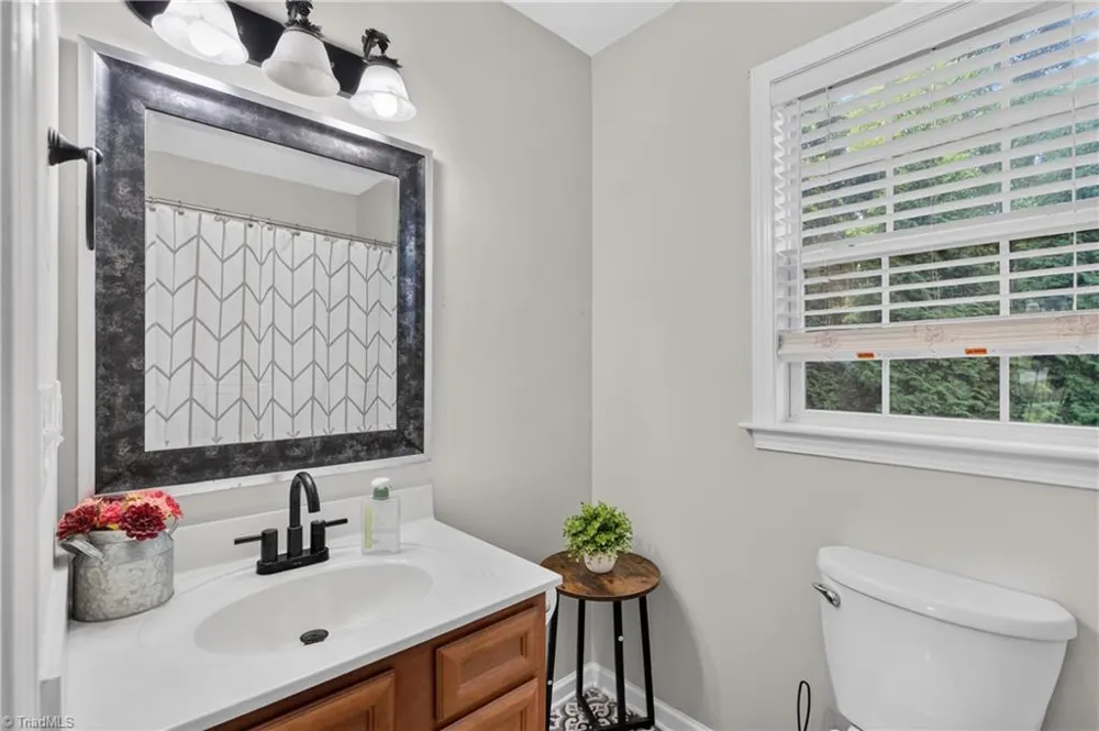 1045 Robbins Street Asheboro, NC 27203