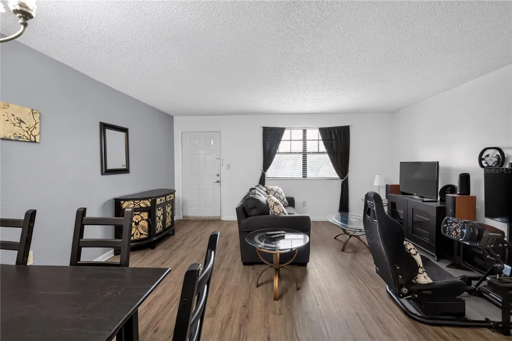 12405 OAK CEDAR PLACE #202 Tampa, FL 33612