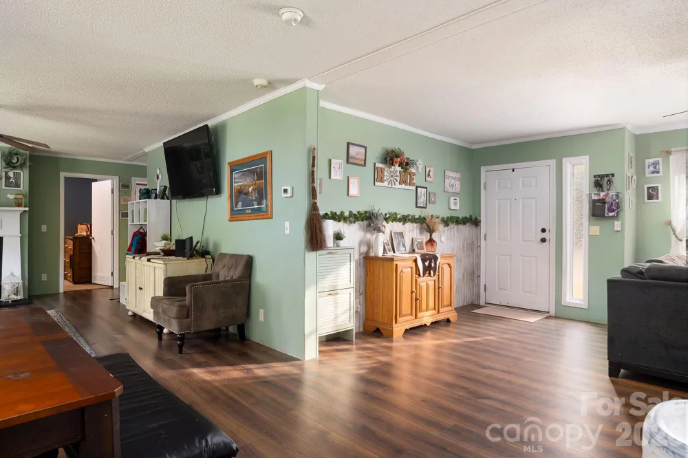 837 Joe Road Mocksville, NC 27028
