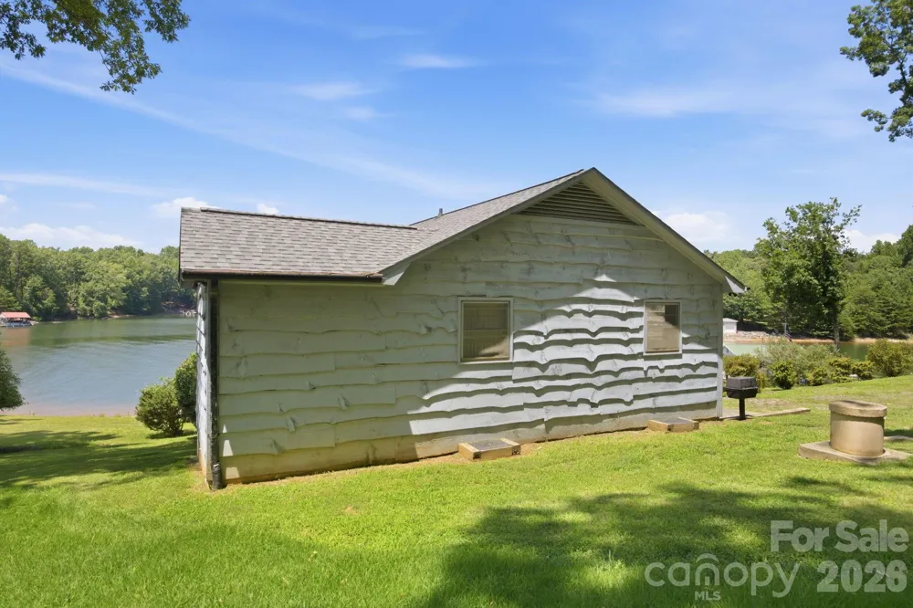 178 Penicillin Point Troutman, NC 28166