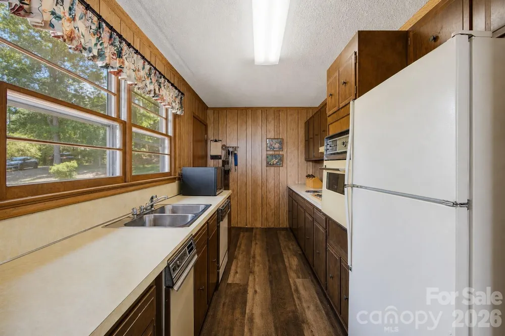 178 Penicillin Point Troutman, NC 28166